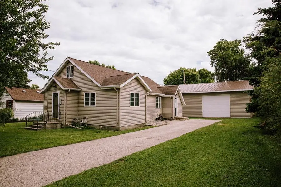 403 Main Street E, Cavalier, ND 58220 - #2