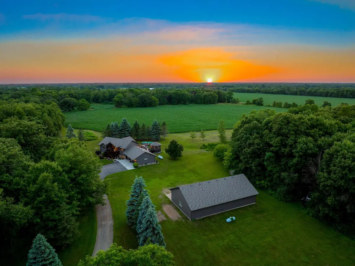 16710 313th Avenue Nw, Princeton, MN 55371 - #1