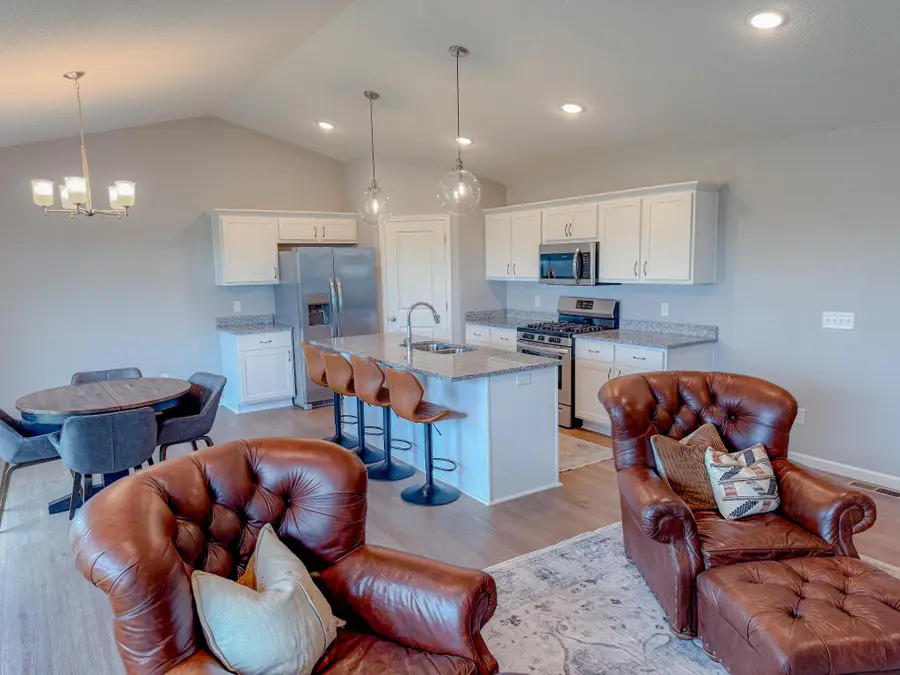 6764 101st Street S, Cottage Grove, MN 55016 - #2