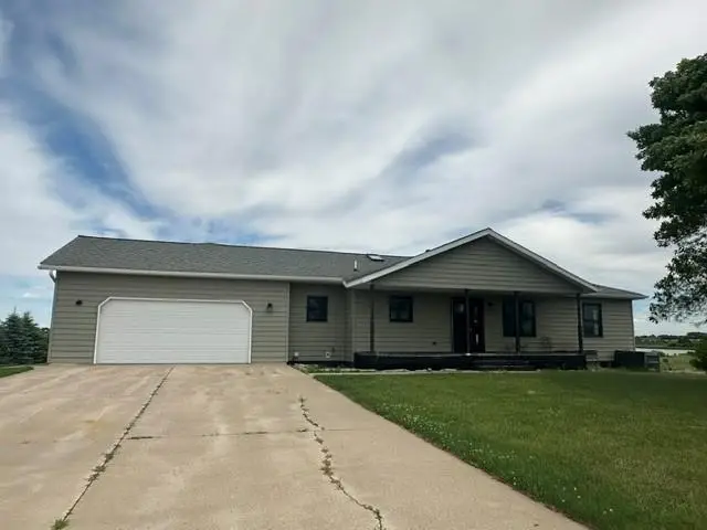 1100 Eastbay Avenue, Balaton, MN 56115 - #1
