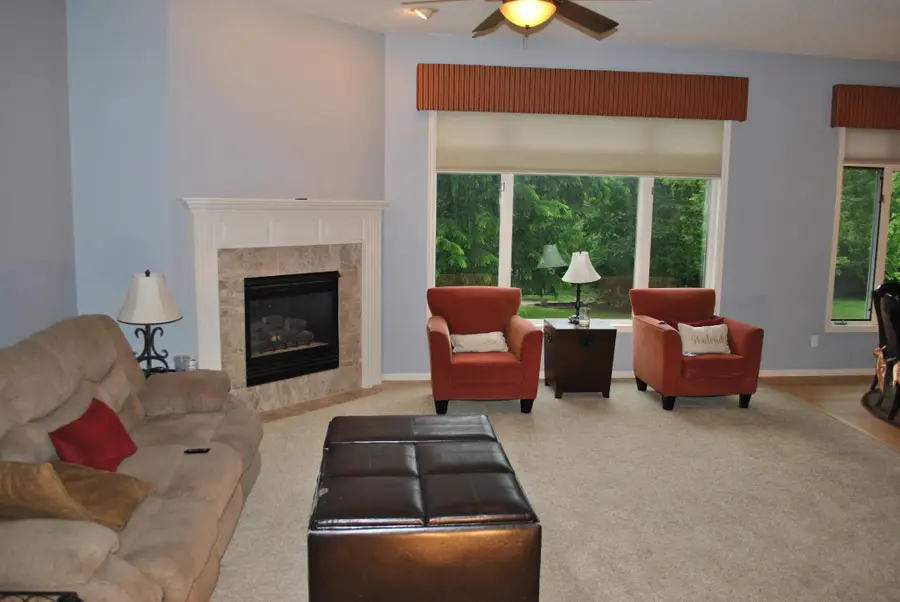 868 Bavaria Hills Terrace, Chaska, MN 55318 - #3