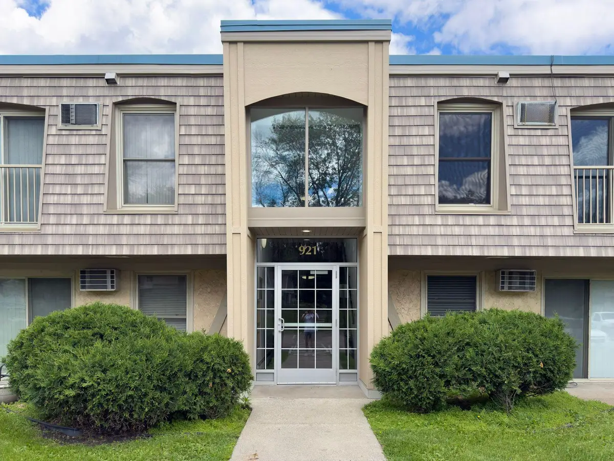 921 11th Avenue S #5, Hopkins, MN 55343 - #1