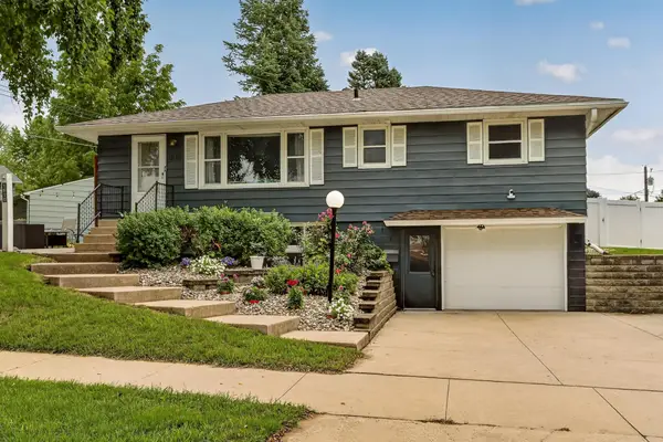 1810 25th Avenue Nw, Rochester, MN 55901