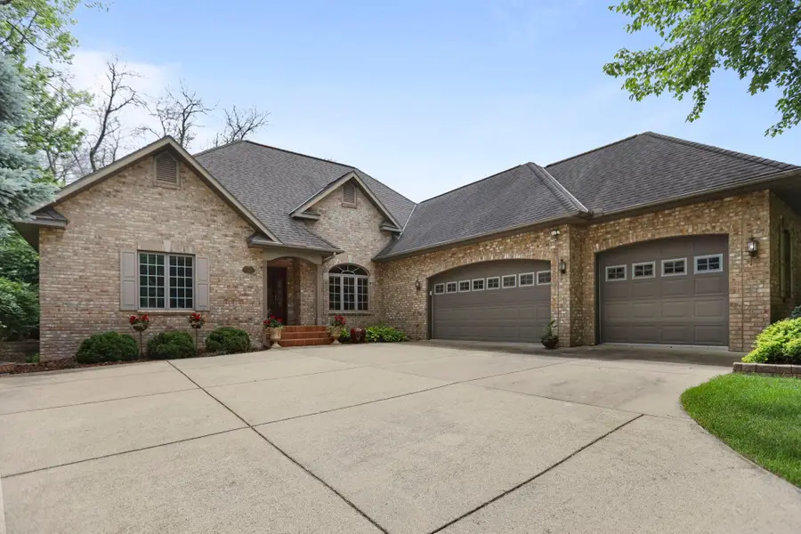 1443 18th Avenue Nw, Faribault, MN 55021 - #2