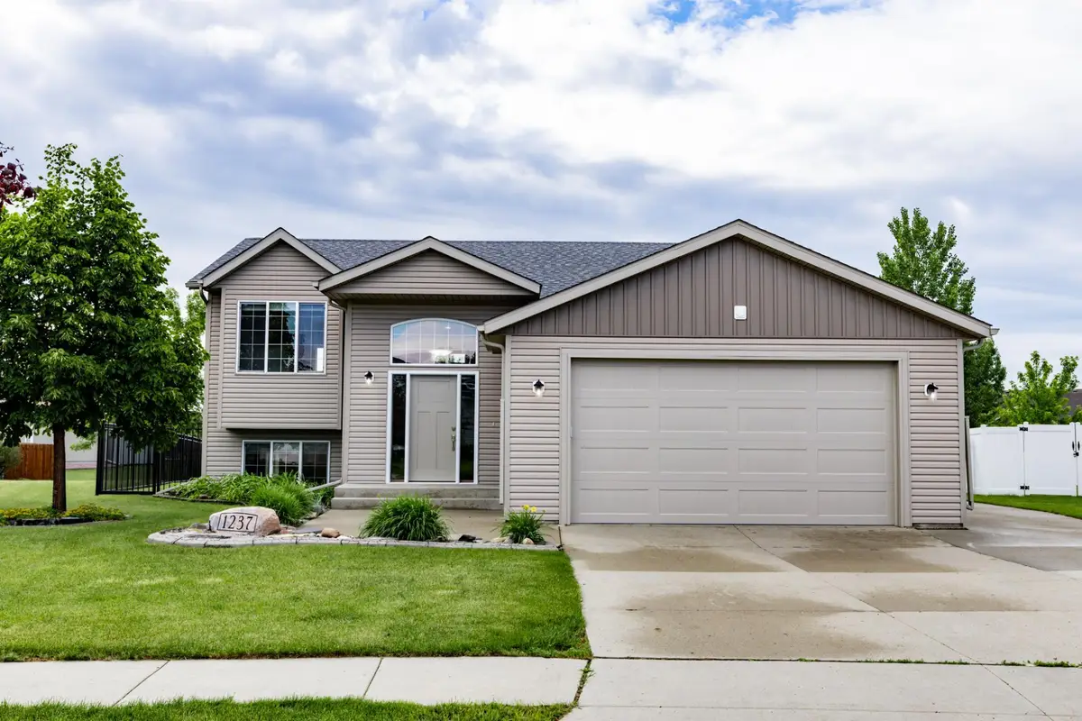 1237 Diversion Drive, West Fargo, ND 58078 - #1