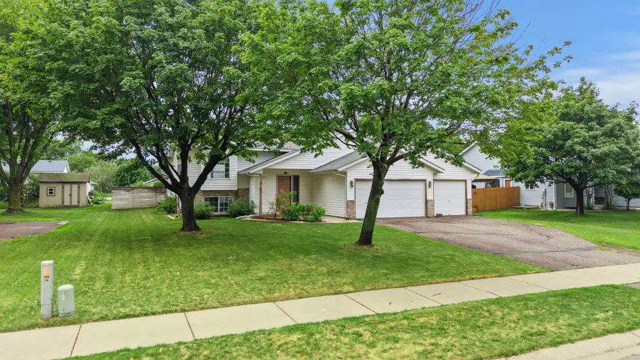 9143 Brunswick Avenue N, Brooklyn Park, MN 55443 - #3