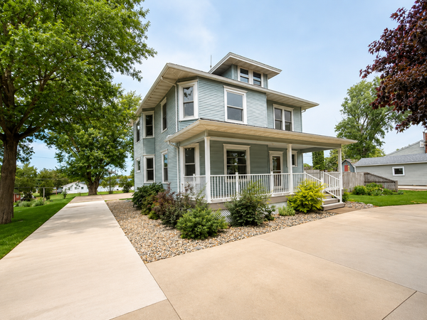 1300 S Section Avenue, Spring Valley, MN 55975