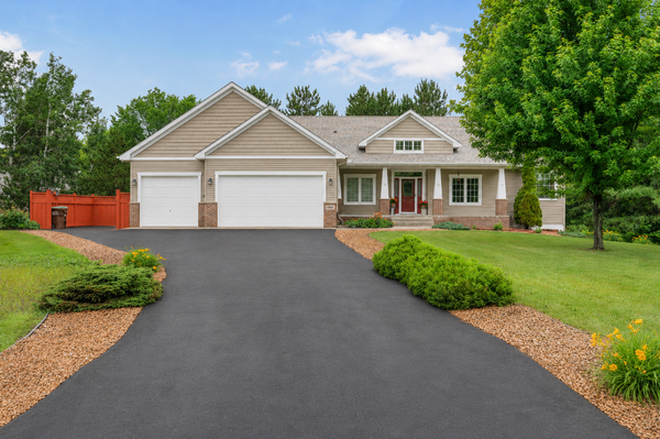 15004 Cherokee Drive N, Rogers, MN 55374