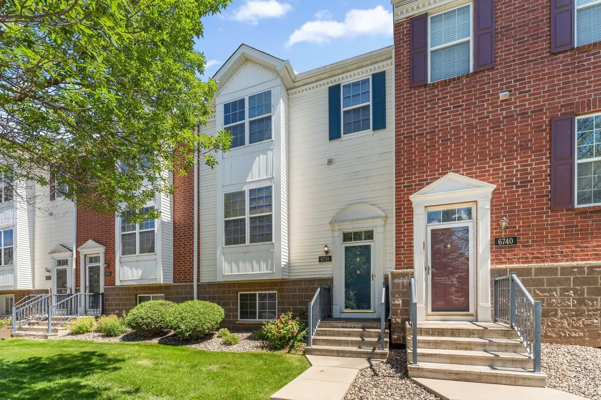 6738 158th Street W, Apple Valley, MN 55124 - #1