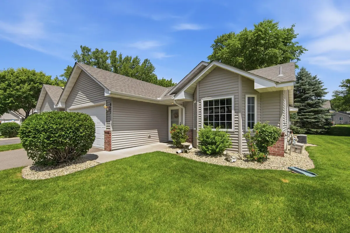 922 105th Avenue Nw, Coon Rapids, MN 55433 - #1