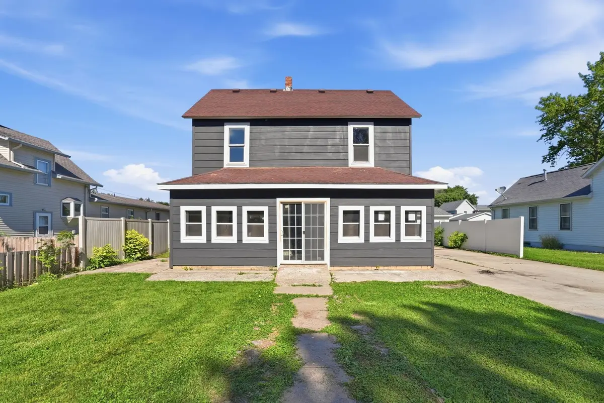 406 12th Street S, Benson, MN 56215 - #1