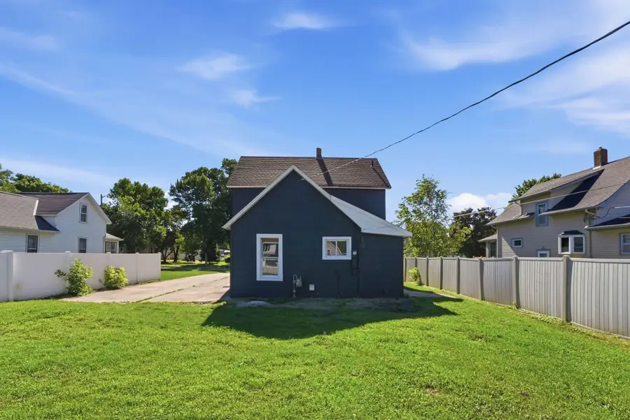 406 12th Street S, Benson, MN 56215 - #3