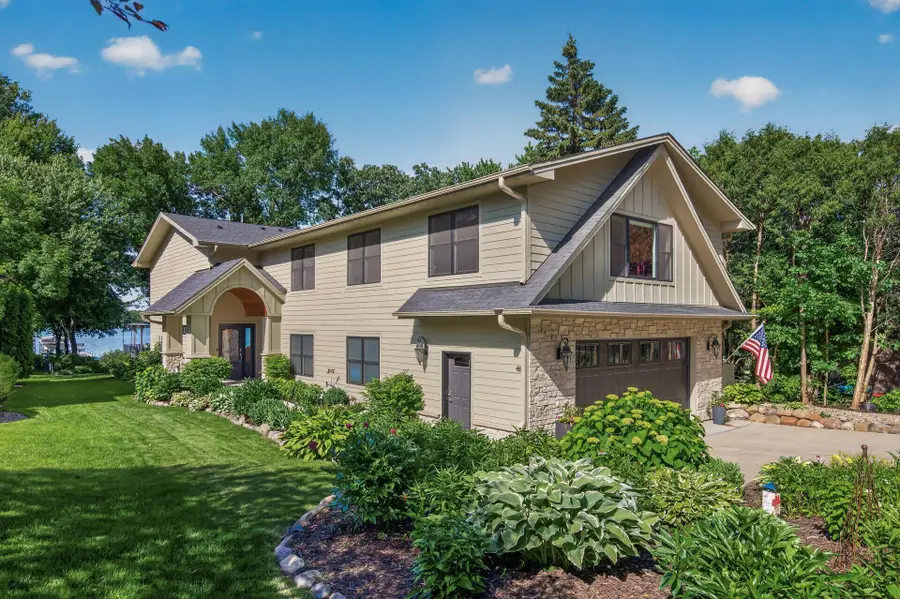 2790 S Shore Drive, Prior Lake, MN 55372 - #2