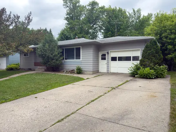 1107 17th Street S, Moorhead, MN 56560