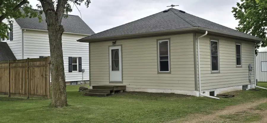 101 Wilson Street, Springfield, MN 56087 - #3