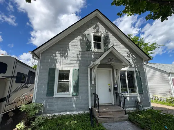 633 Parkway Drive, Saint Paul, MN 55106