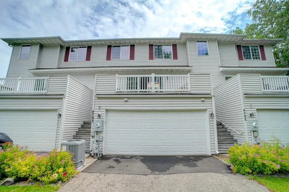 4793 Grenwich Road N, Oakdale, MN 55128 - #1