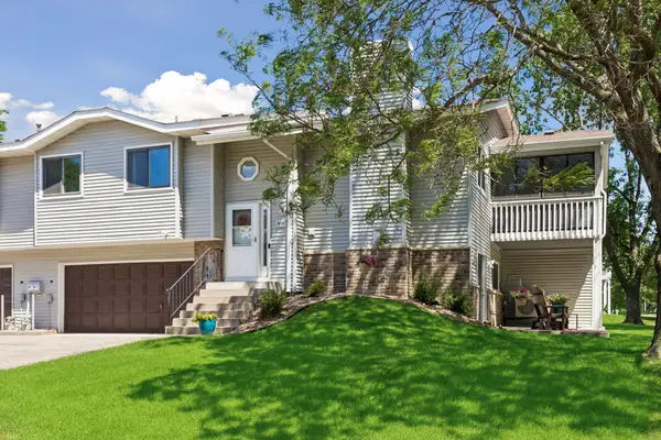 3430 Juliet Drive, Woodbury, MN 55125