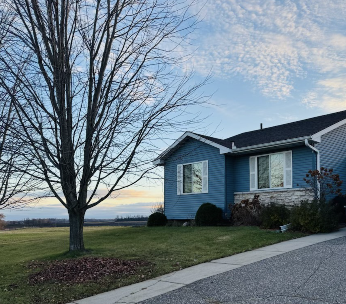 121 Shire Road N, Watkins, MN 55389 - #1