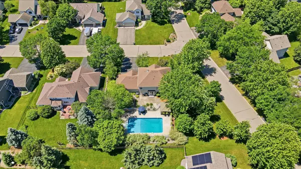 8511 Cedar Court, Victoria, MN 55386