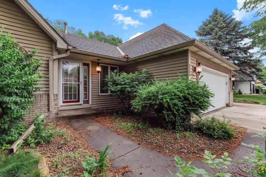 2287 Snowshoe Lane E, Maplewood, MN 55119 - #3