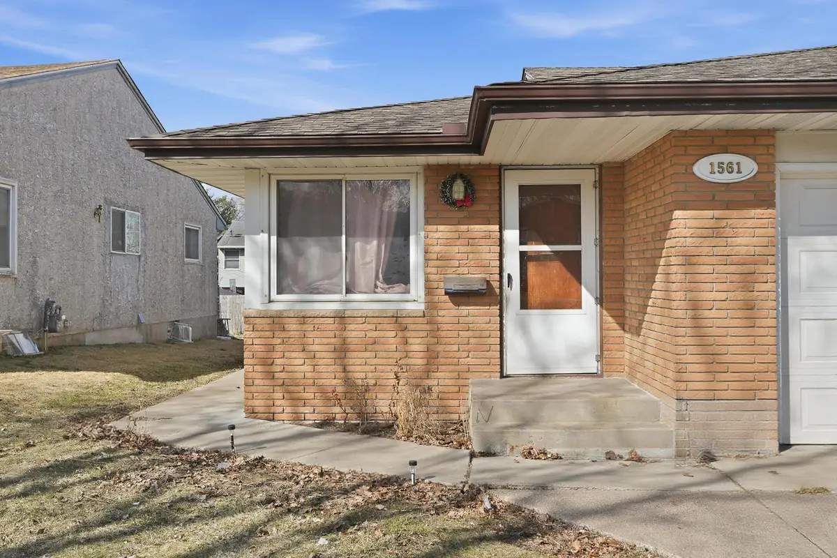 1561 Clarence Street, Saint Paul, MN 55106 - #1