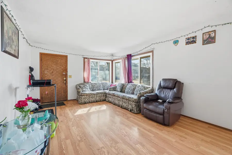 1561 Clarence Street, Saint Paul, MN 55106 - #3