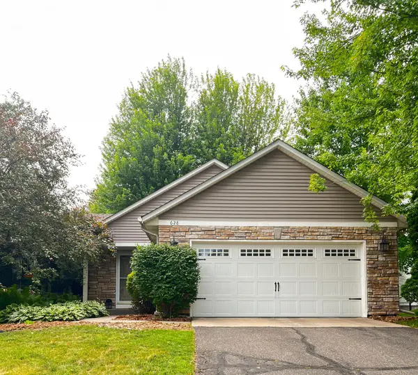 628 Eagle Ridge Road, Woodbury, MN 55125
