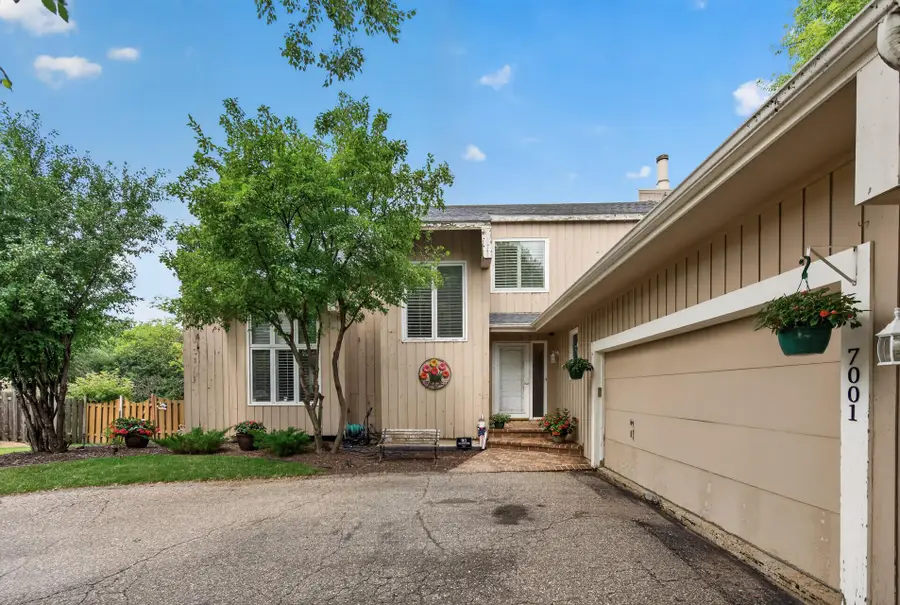 7001 Beacon Circle, Eden Prairie, MN 55346 - #2