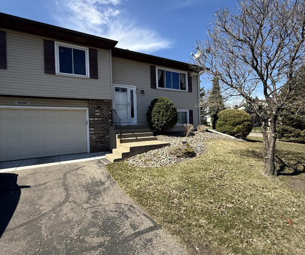 10397 Juniper Lane, Eden Prairie, MN 55347