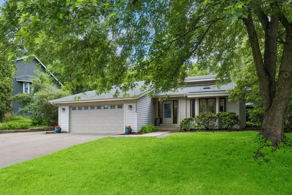 10296 173rd Street W, Lakeville, MN 55044