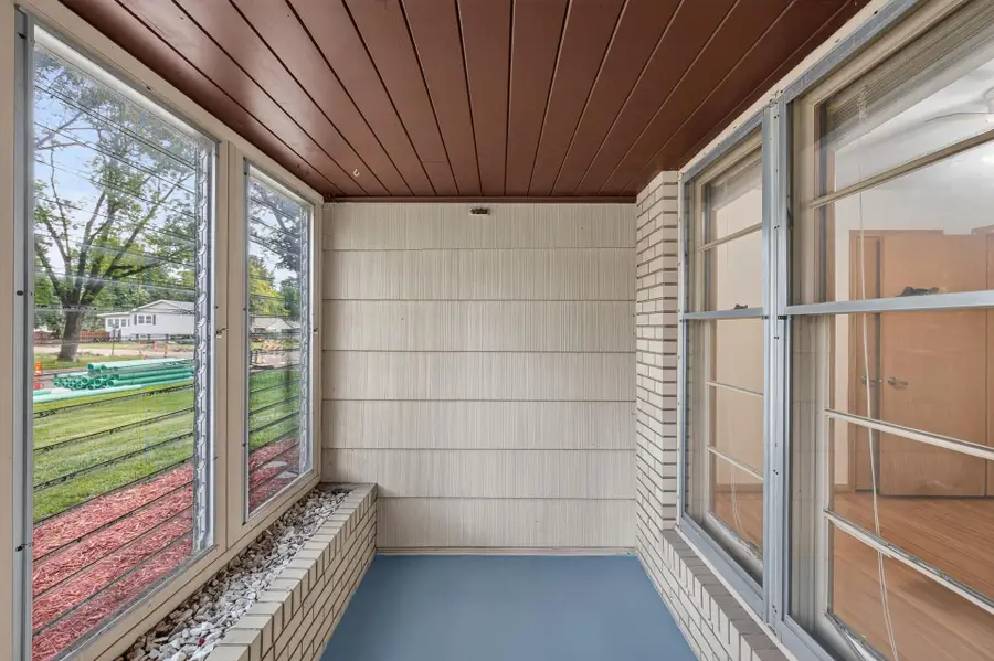 1345 Smith Avenue S, West Saint Paul, MN 55118 - #2