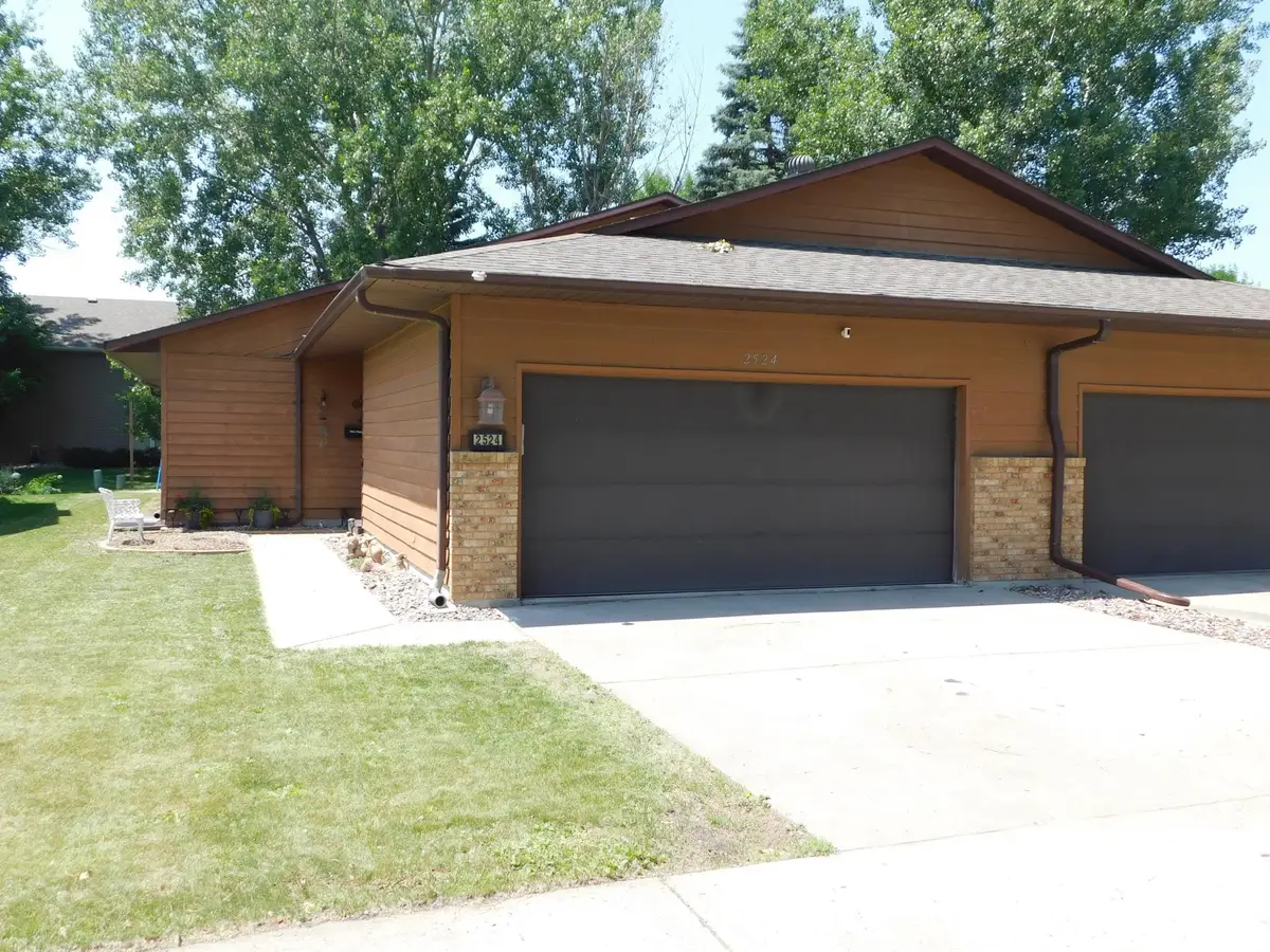 2524 25th Avenue S, Fargo, ND 58103 - #1