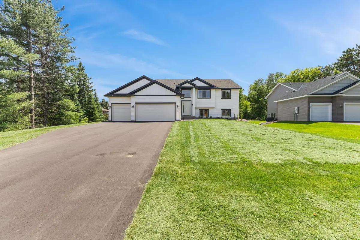 520 Lois Lane, Lino Lakes, MN 55014 - #1