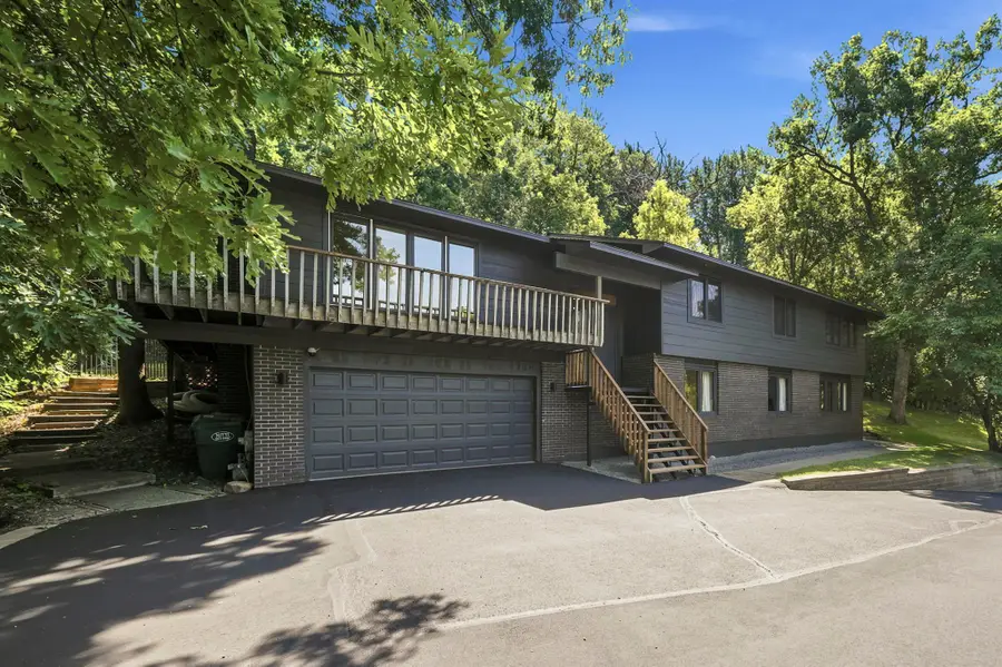 138 Chaparral Drive, Apple Valley, MN 55124 - #2