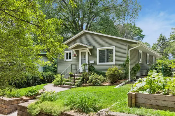 285 Deubener Place, Saint Paul, MN 55105