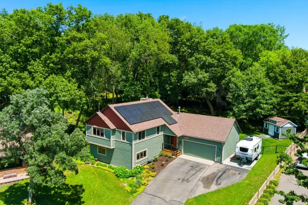 12568 Everest Court E, Apple Valley, MN 55124
