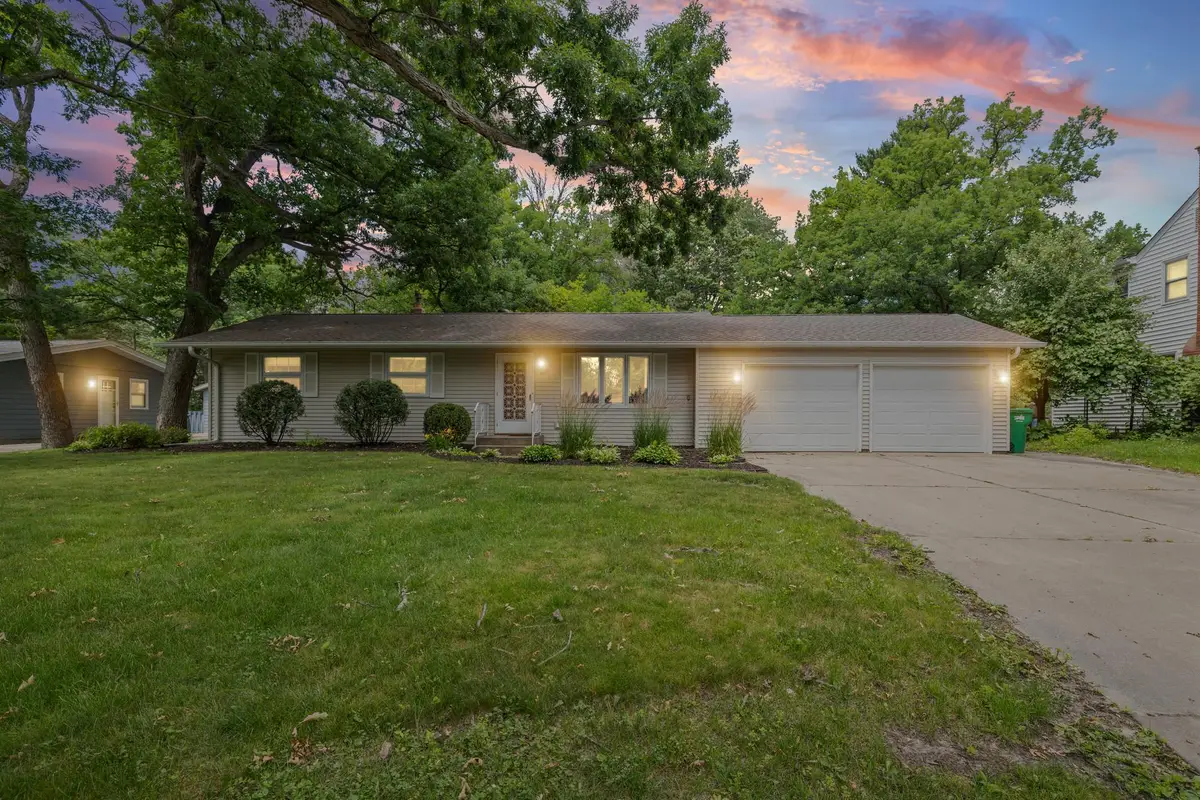605 Arner Avenue, Saint Paul, MN 55126 - #1
