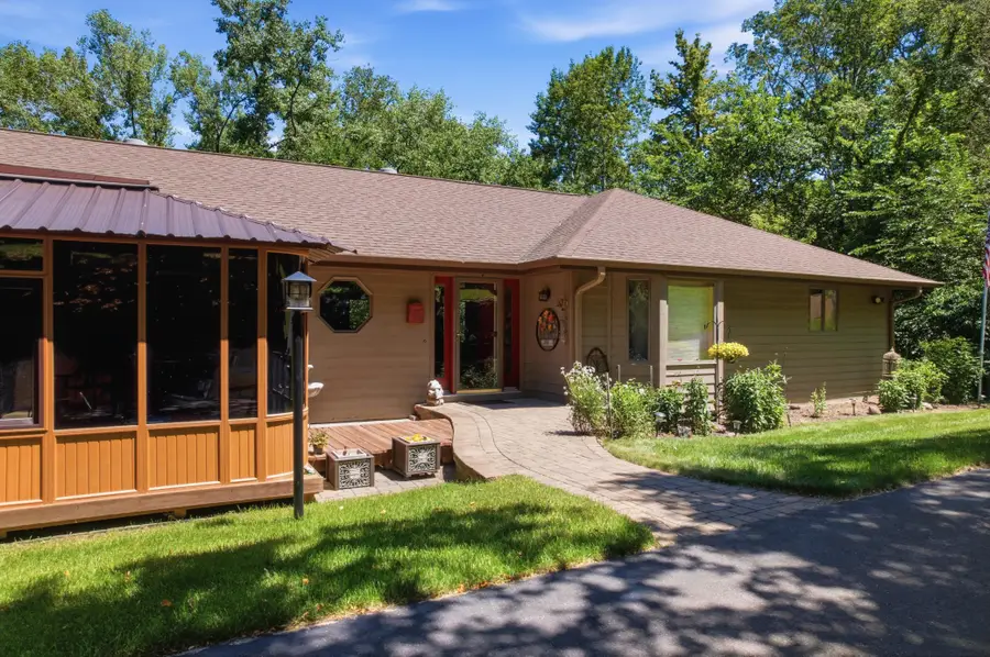 47060 Queens Cove Circle, La Crescent, MN 55947 - #3
