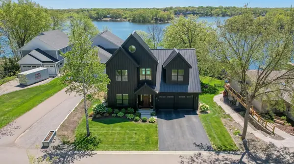 1353 Palmer Drive N, Lake Elmo, MN 55042