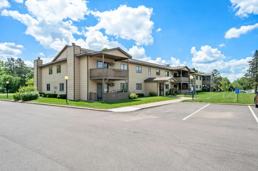 1806 Pioneer Road #113, Red Wing, MN 55066 - #3