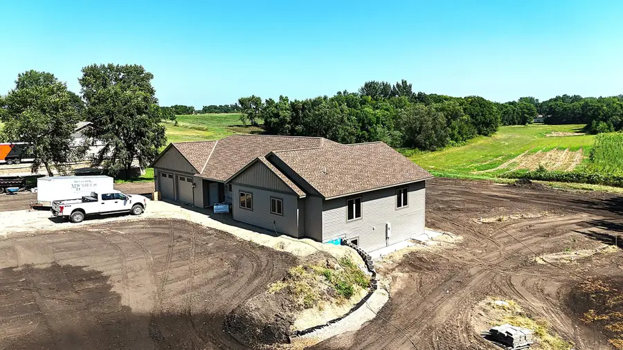 16435 26th St Ne, New London, MN 56273 - #2