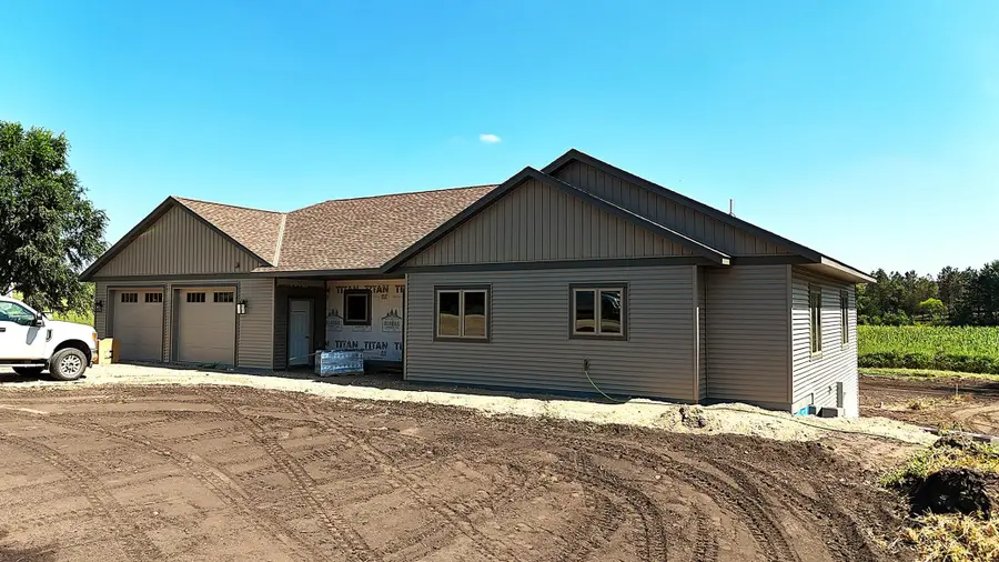 16435 26th St Ne, New London, MN 56273 - #3