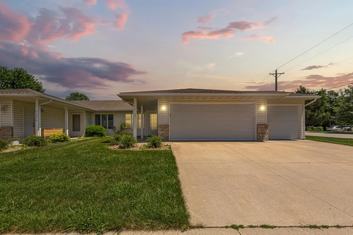 2102 Mcquillan Court Se, Rochester, MN 55904 - #1