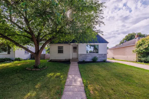 418 23rd Street S, Fargo, ND 58103