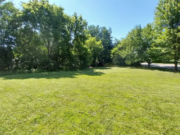 0 Pineview Lane, Plymouth, MN 55442