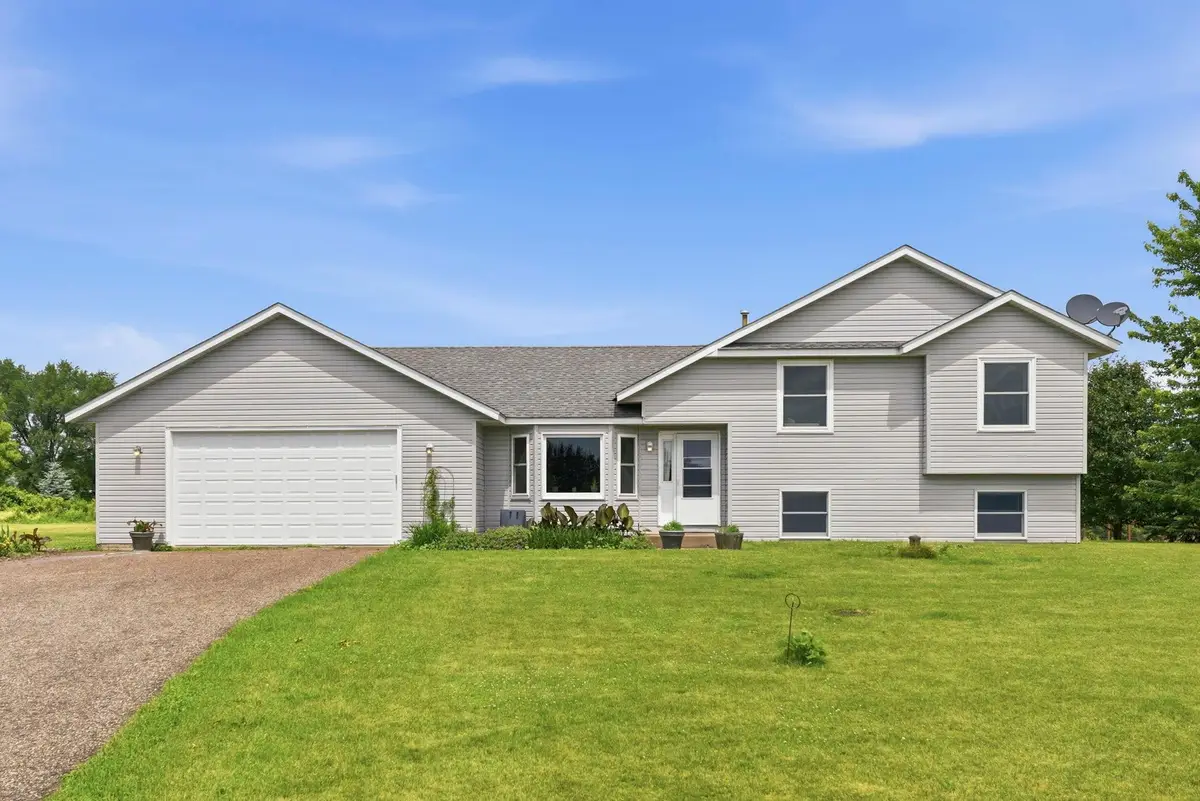 682 Old Hopkins Place, Hudson, WI 54016 - #1