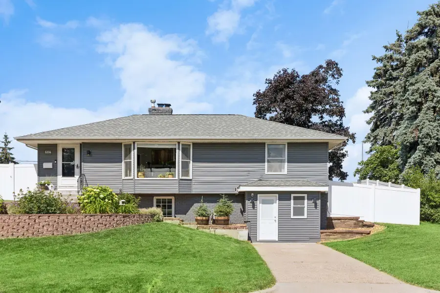 6204 Thomas Avenue S, Richfield, MN 55423 - #2