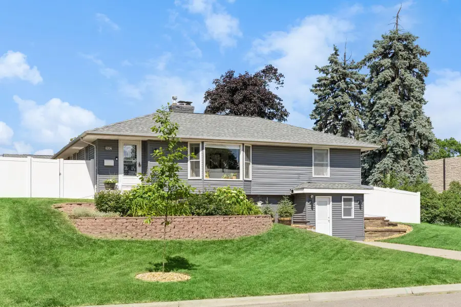 6204 Thomas Avenue S, Richfield, MN 55423 - #3