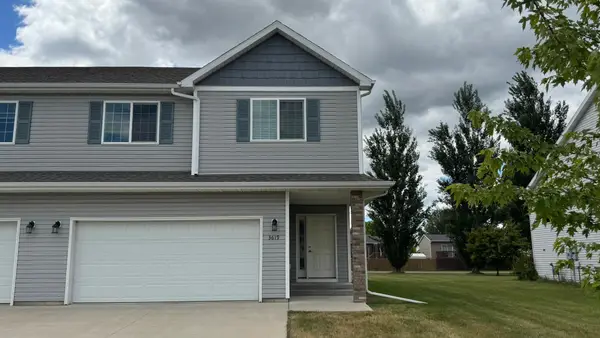 3619 15th Street S, Moorhead, MN 56560